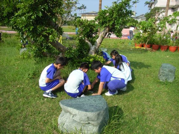 每月一次師生動手校園環境整理-